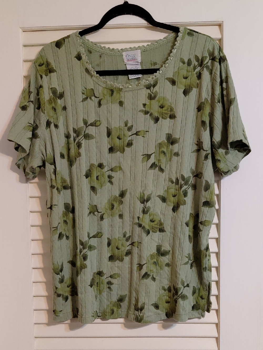 Vintage Only Necessities 1X Green Floral Ribbed Knit Top with Ribbon Neckline